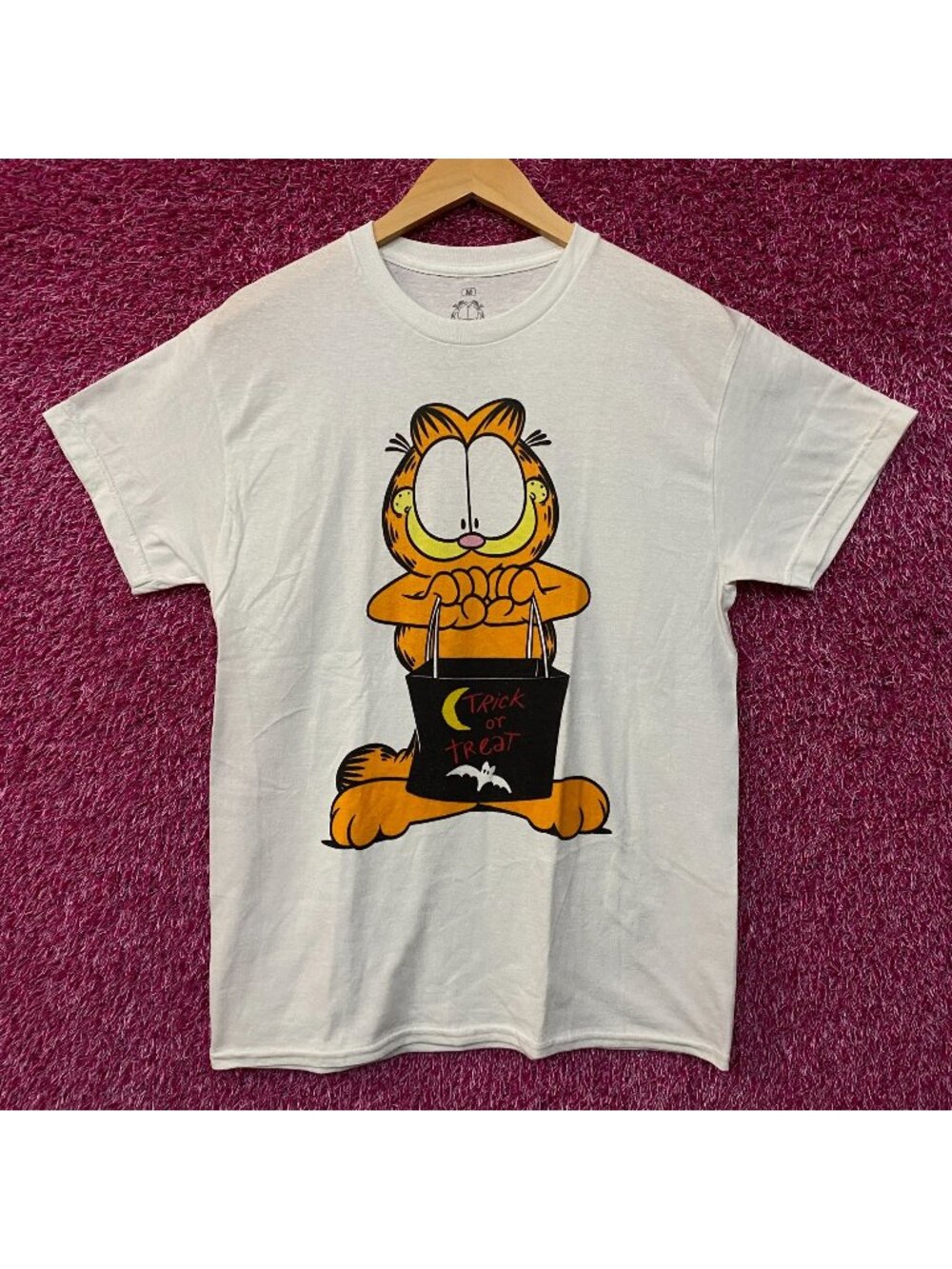 Garfield Trick Or Treat Cartoon Graphic T-Shirt Medium